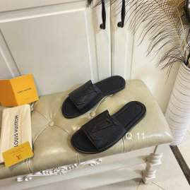 Picture of Louis Vuitton Slippers _SKULVsz35-40Y0705409